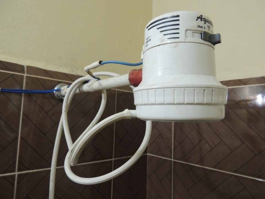 Onze eerste kennismaking met de Cubaanse douche in onze casa particular in Viñales